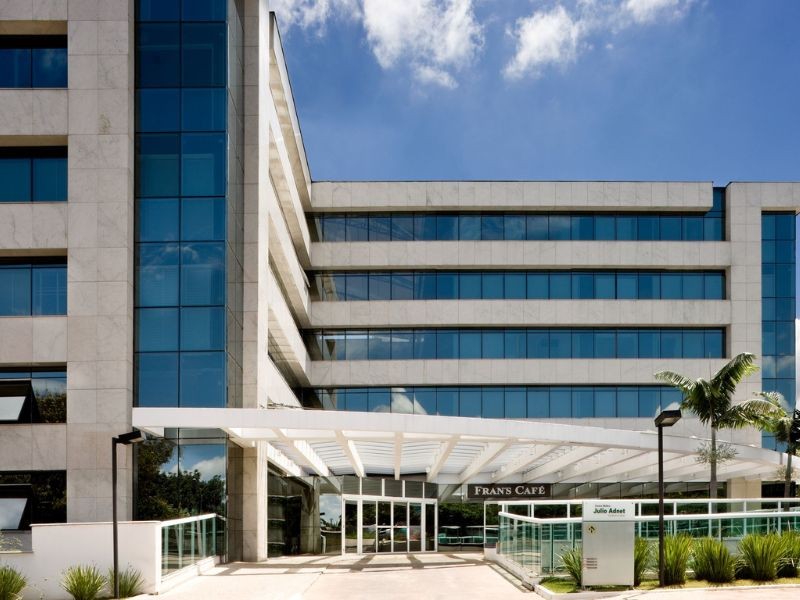 Centro Médico Multidisciplinar Julio Adnet SEPS